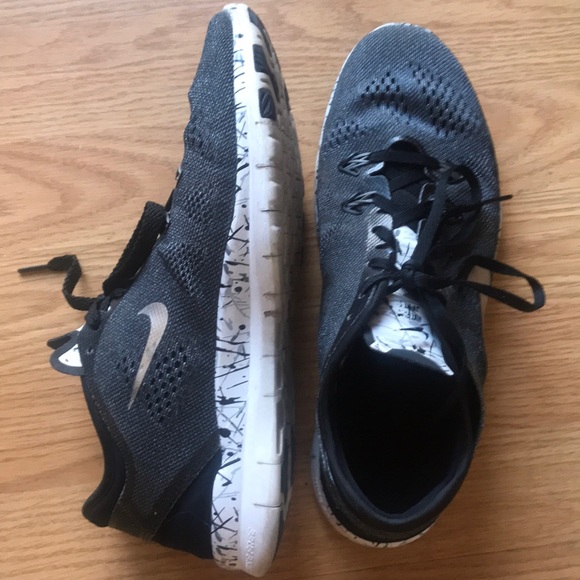 Nike women’s running shoes - Picture 2 of 2